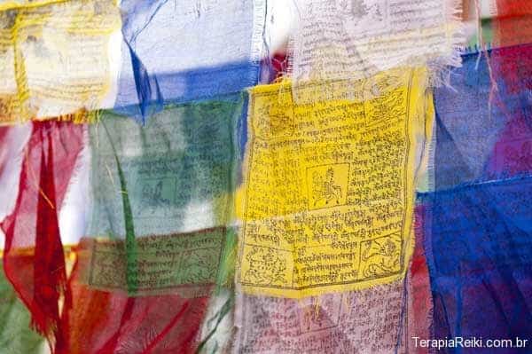 As bandeiras tibetanas de oração e suas cores
